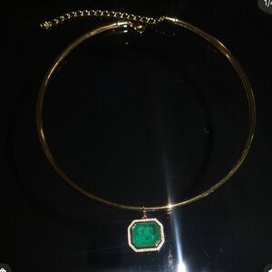 Elegant Gold Necklace with Green Pendant